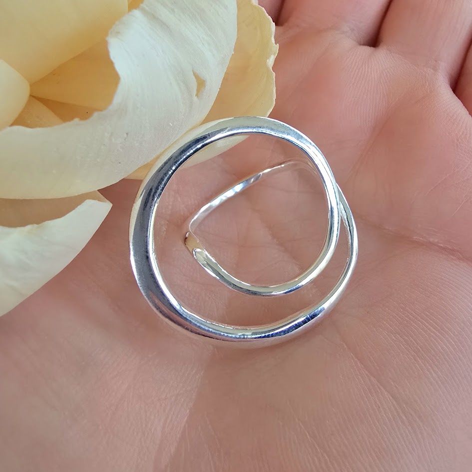 Sterling Silver Ring, Circular Silver Ring, Minimalist Jewellery, Modern Silver Ring, Gift for Her, Contemporary Silver Ring, Boho Inspired