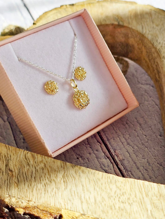 Botanical Design, Marigold Pendant and Earrings, October Birthday, Sterling Silver, Sign of Purity, Nature Inspired, Jewellery Set,