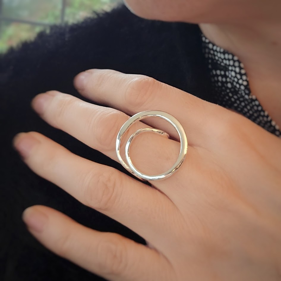 Sterling Silver Ring, Circular Silver Ring, Minimalist Jewellery, Modern Silver Ring, Gift for Her, Contemporary Silver Ring, Boho Inspired