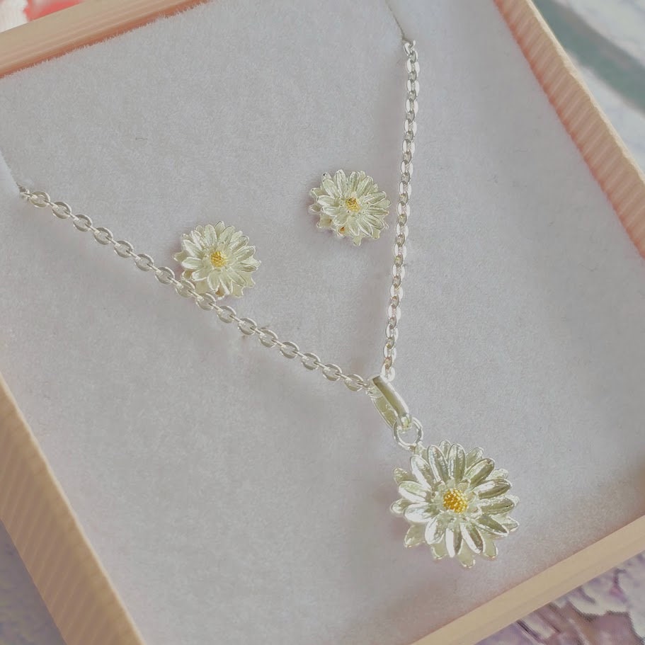 Sterling Silver Aster Pendant and Earrings, September birthday, Nature Inspired, Daisy Set, Floral Set, Unique Gift, Gift for Her