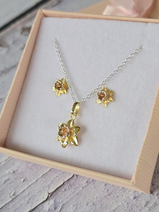 Botanical Design Jewellery Set, Daffodil Matching Set, Sterling Silver, Two Tone Jewellery, March Birthday, Nature Inspired, Gold Daffodils