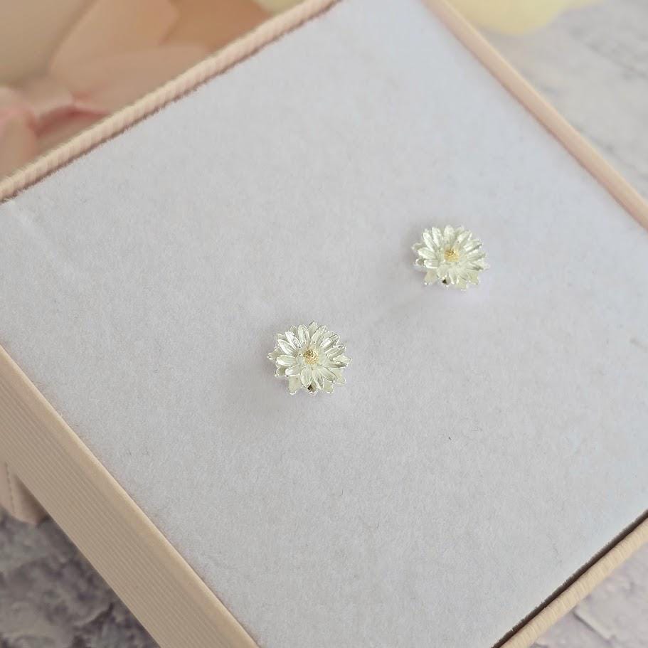 Sterling Silver Aster Pendant and Earrings, September birthday, Nature Inspired, Daisy Set, Floral Set, Unique Gift, Gift for Her